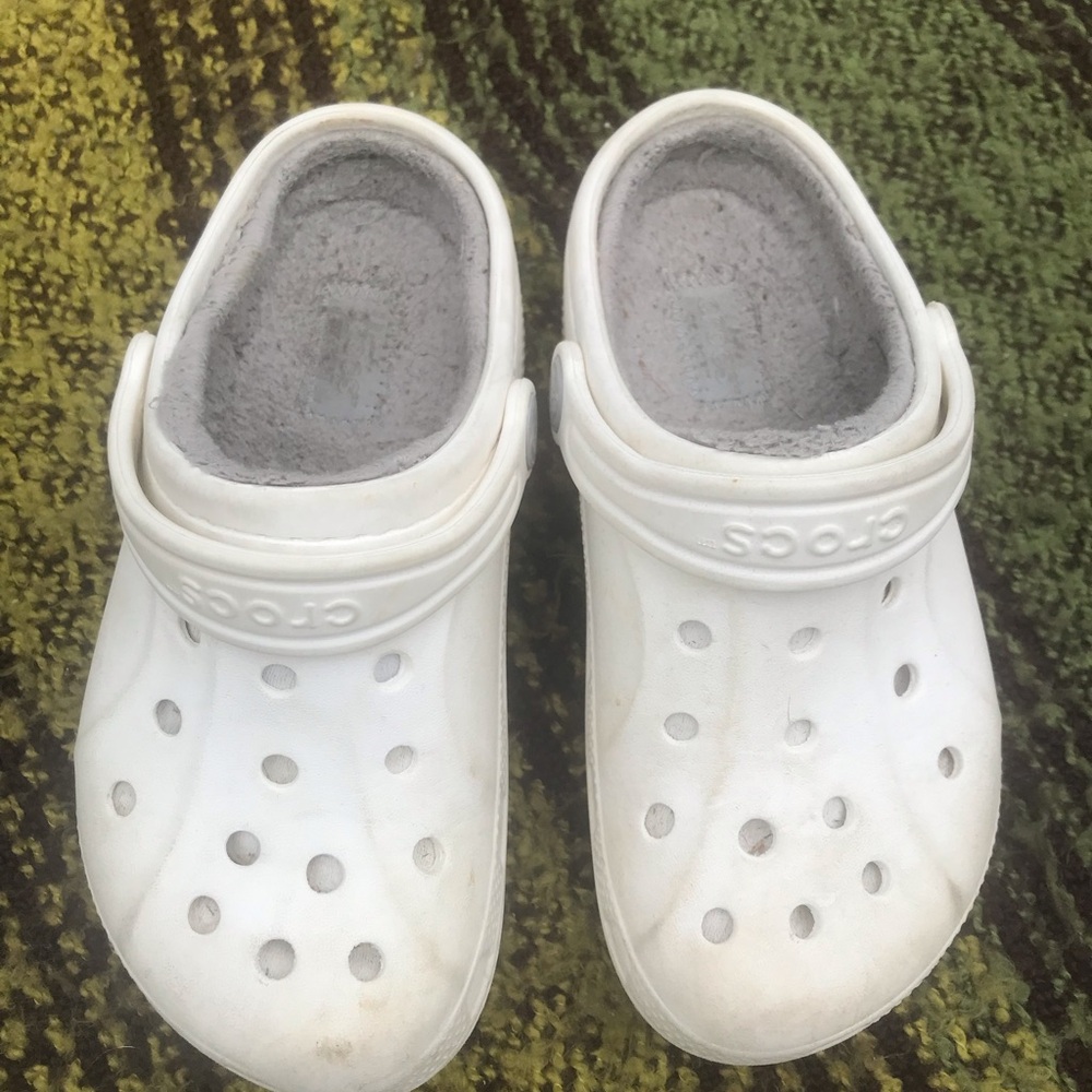 CROCS Classic White Clogs